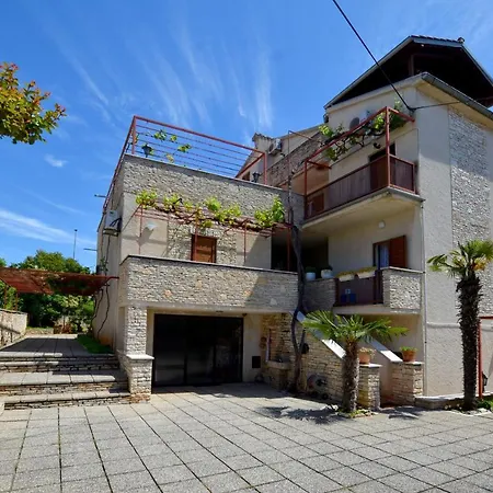 Guest house Galant 3*