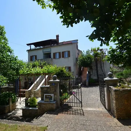 Guest house Galant 3*