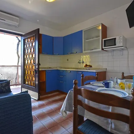 Galant בית הארחה 3*